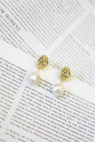 Cambria Cultured Pearl Earrings Gold | Hello Molly USA