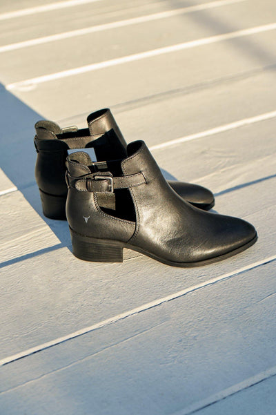 WINDSOR SMITH Reina Boot Black Leather | Hello Molly USA
