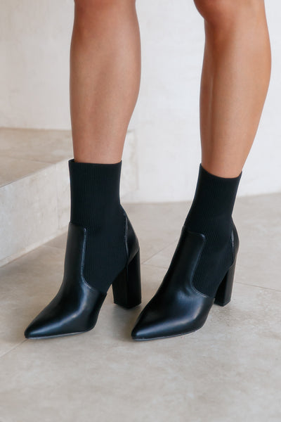 VERALI Dixie Ankle Boots Black Smooth Knit