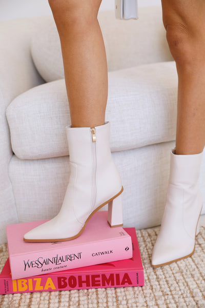 BILLINI Mirie Ankle Boots Ivory