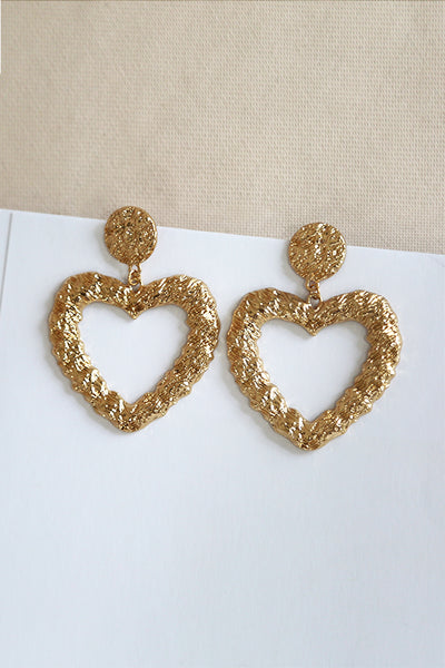 Hearts Out Earrings Gold
