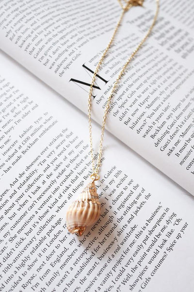 Conch Shell Melodies Necklace Gold | Hello Molly USA